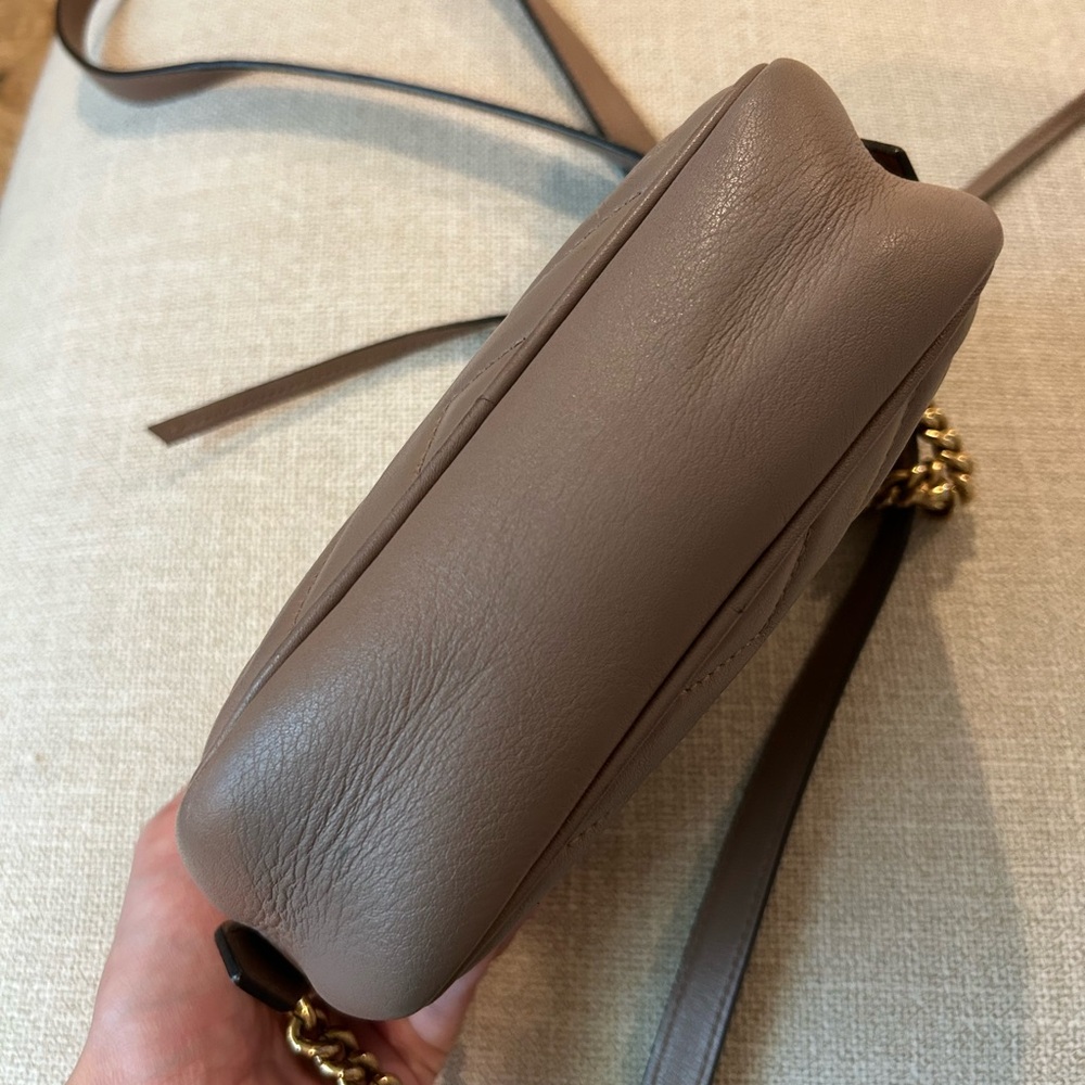 Gucci “GG Marmont Mini Shoulder Bag” in Dusty Pink Leather - Picture 6 of 11